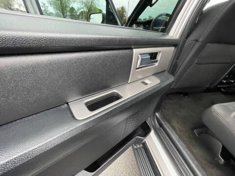 2017 Ford Expedition EL XLT