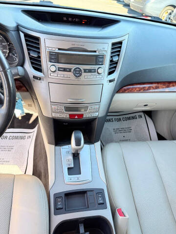 2010 Subaru Outback 2.5i Limited