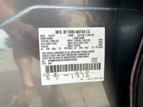 2022 Ford Edge Titanium