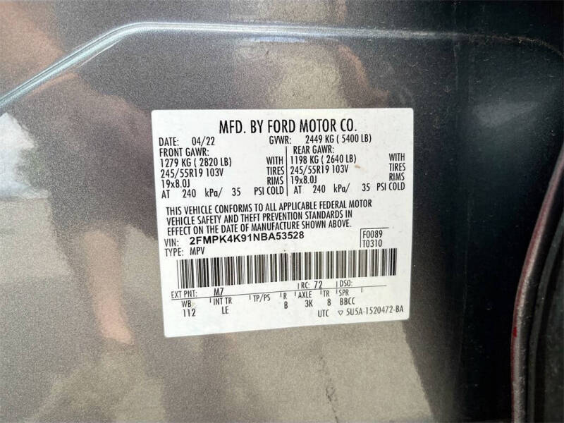 2022 Ford Edge Titanium