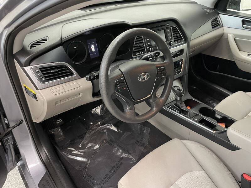 2016 Hyundai Sonata Hybrid SE