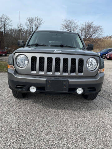 2013 Jeep Patriot for sale at VENTURE MOTORS in Wickliffe OH