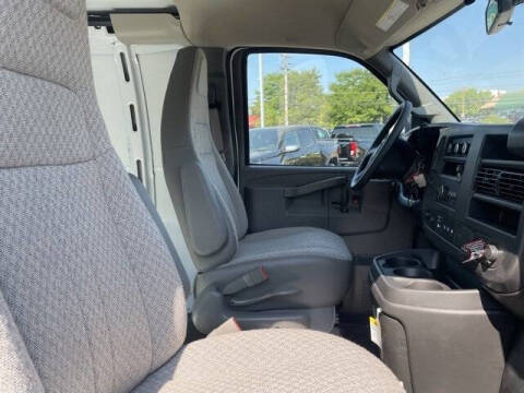 2025 GMC Savana 2500