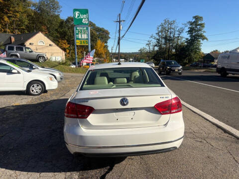 2014 Volkswagen Passat 1.8T SEL Premium PZEV