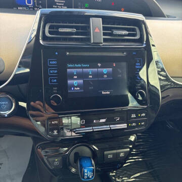 2019 Toyota Prius LE