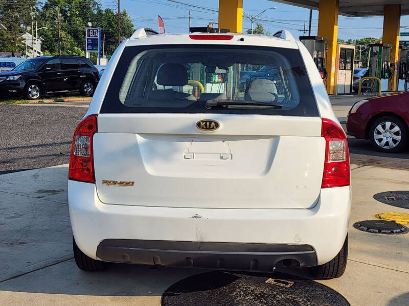 2007 Kia Rondo LX