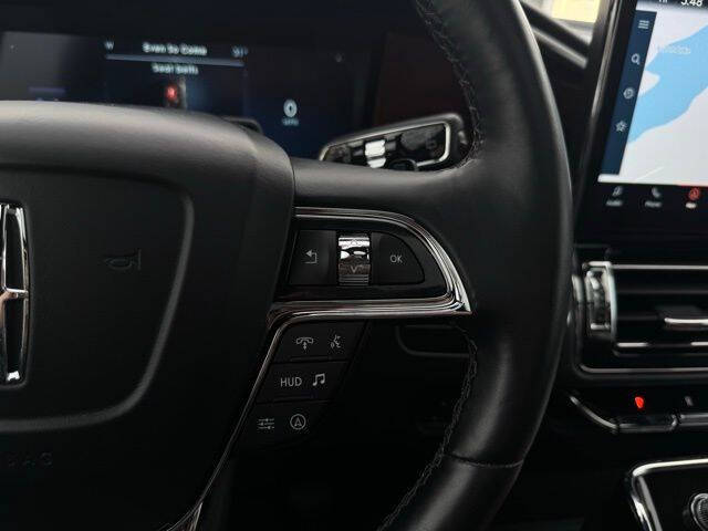 2022 Lincoln Navigator Black Label