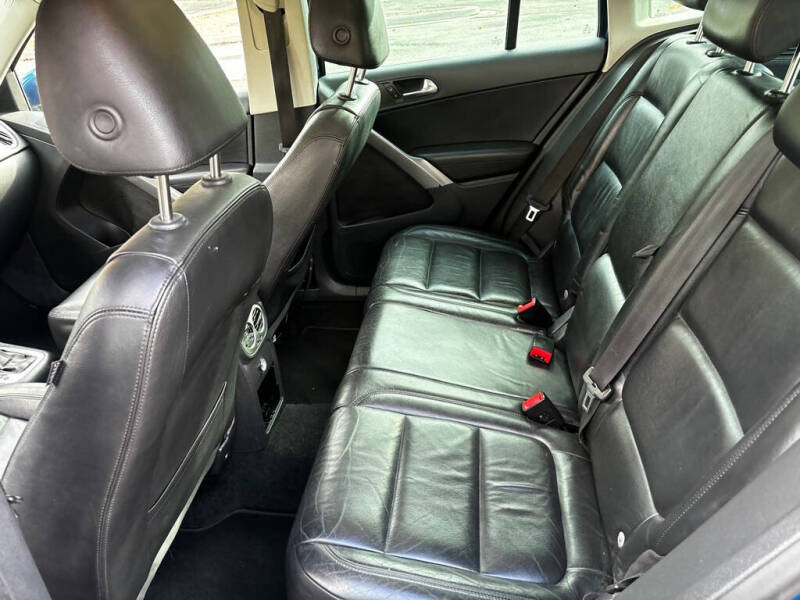 2010 Volkswagen Tiguan S 4Motion