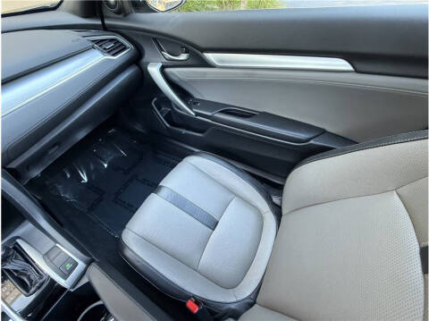 2017 Honda Civic Touring