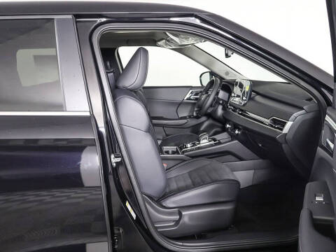 2025 Mitsubishi Outlander PHEV SE