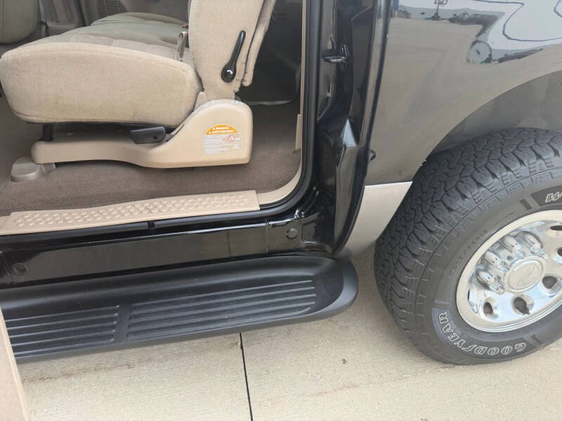 2003 Ford Excursion XLT