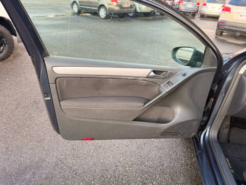 2010 Volkswagen Golf 2.5L PZEV