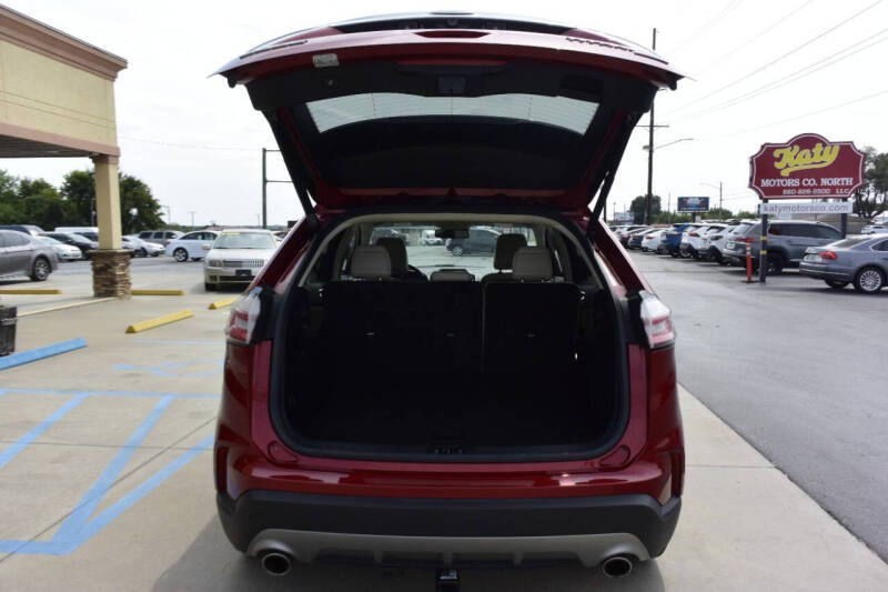 2020 Ford Edge Titanium