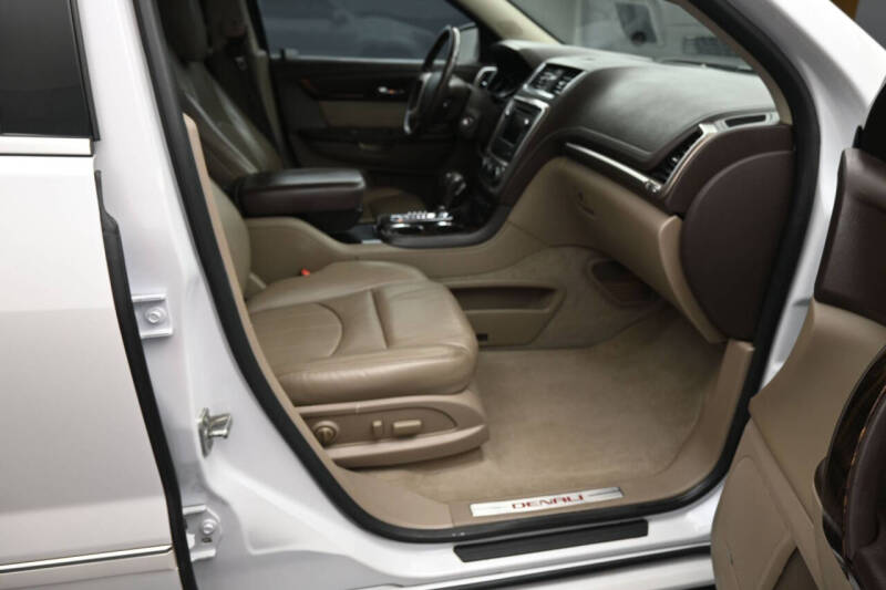 2016 GMC Acadia Denali