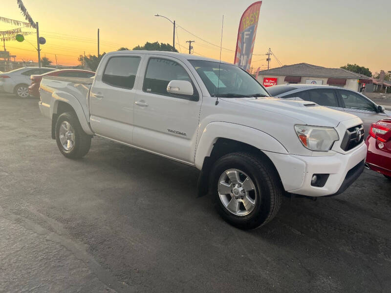 2014 Toyota Tacoma PreRunner photo 3