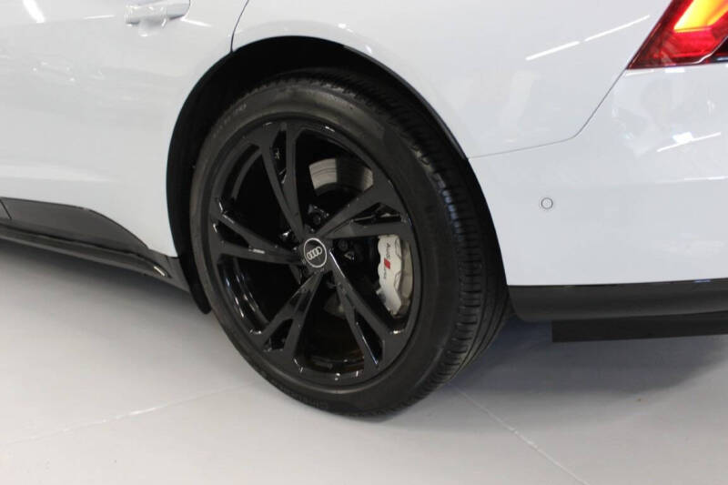 2023 Audi e-tron GT quattro Prestige