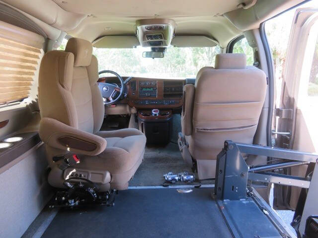 2021 GMC Savana LS 2500