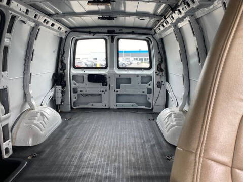 2021 Chevrolet Express 2500