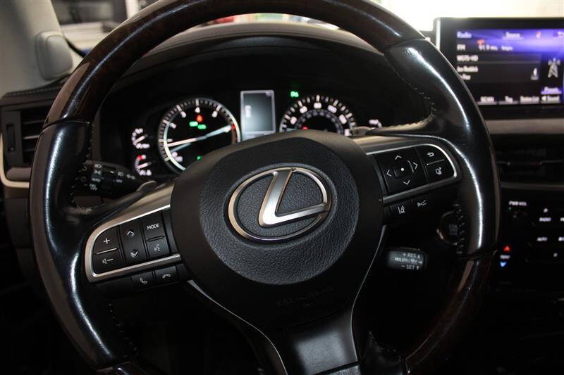 2016 Lexus LX 570