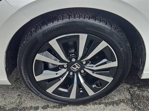 2024 Honda Civic EX-L