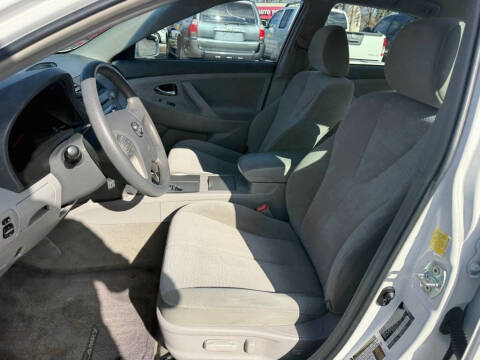 2011 Toyota Camry LE