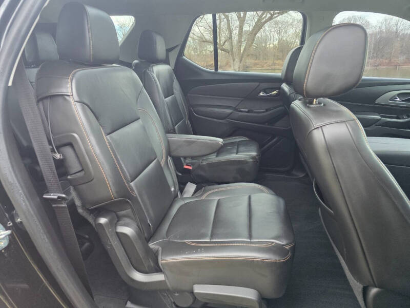 2020 Chevrolet Traverse LT Leather