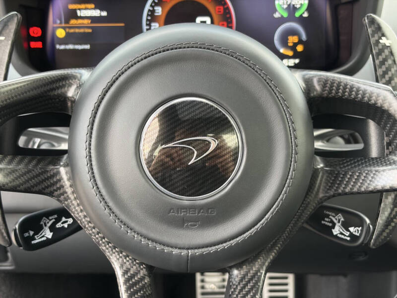 2017 McLaren 570GT