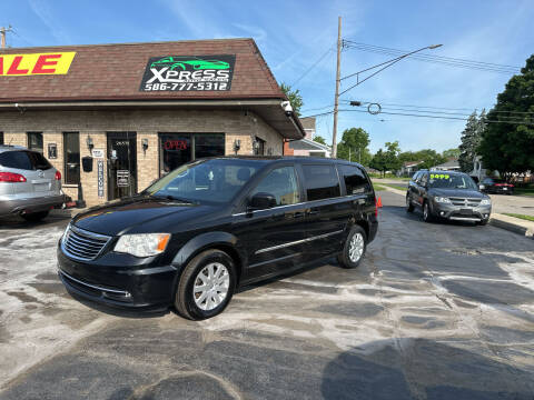 2014 Chrysler Town and Country for sale at Xpress Auto Sales in Roseville MI