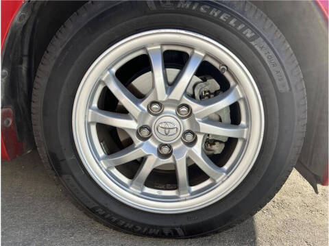 2012 Toyota Prius v Three