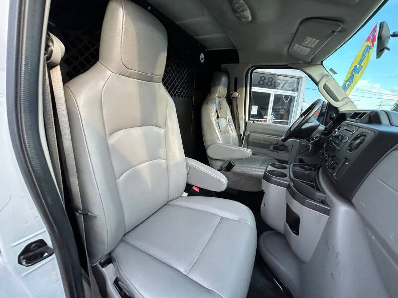 2013 Ford E-Series