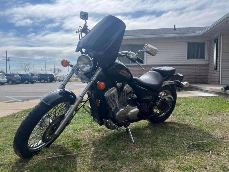 2000 Honda VT600C Shadow VLX for sale at Frontline Automotive Services in Carleton MI