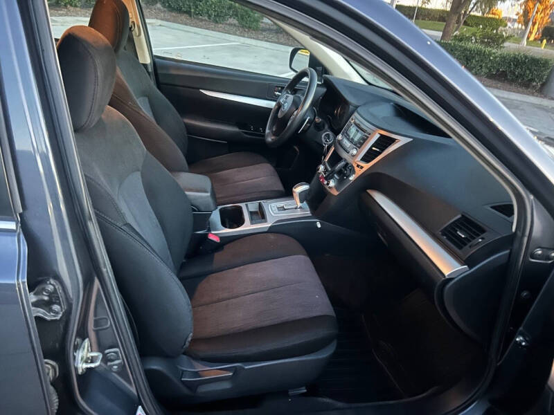 2014 Subaru Outback 2.5i