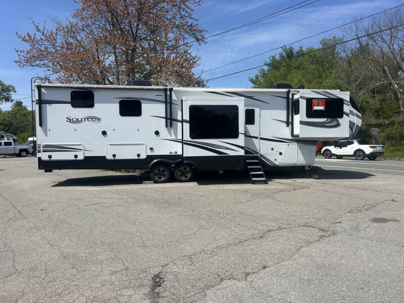 2022 Grand Design RV Solitude 38ft