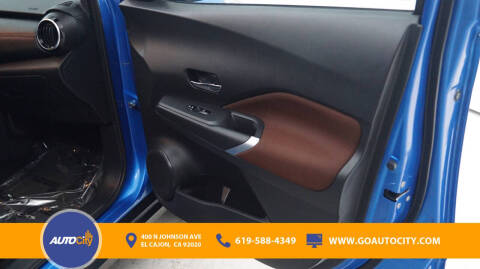 2023 Nissan Kicks SR