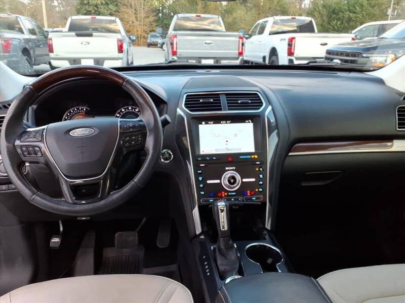 2019 Ford Explorer Platinum