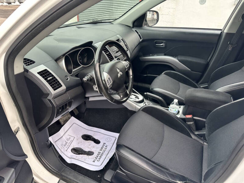 2012 Mitsubishi Outlander SE