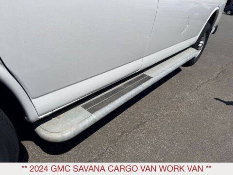 2024 GMC Savana 2500