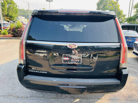 2018 Cadillac Escalade Luxury