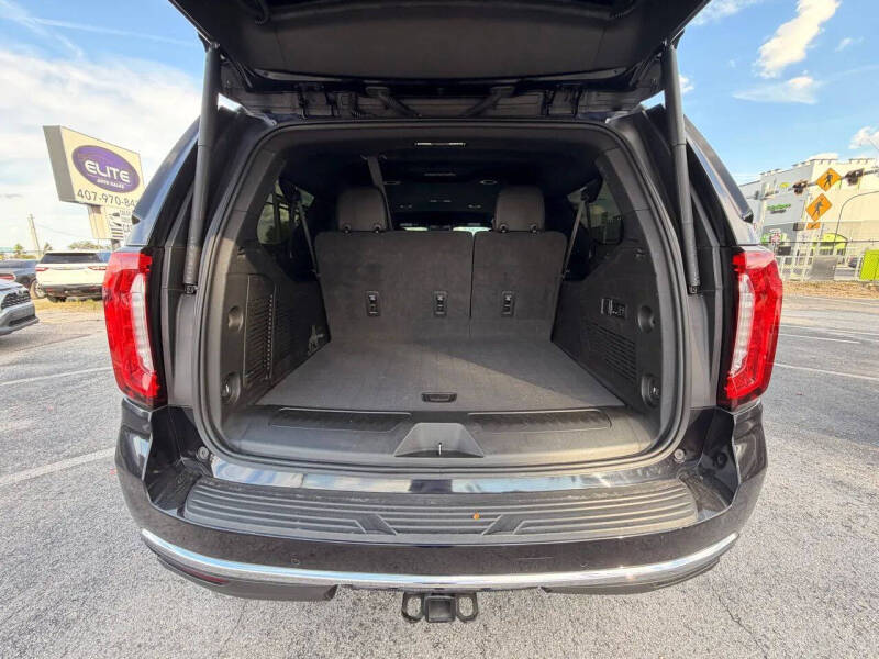 2022 GMC Yukon XL SLT