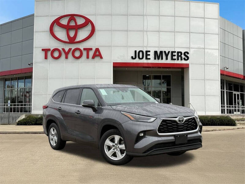 2023 Toyota Highlander LE