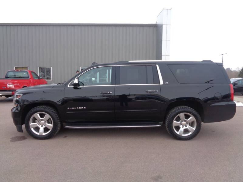 2016 Chevrolet Suburban for sale at Herman Motors in Luverne MN