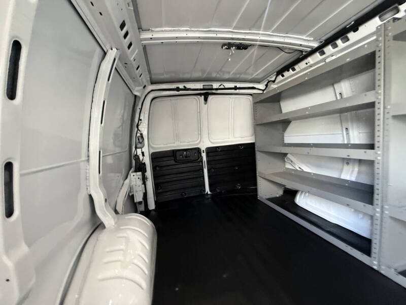 2018 GMC Savana 2500