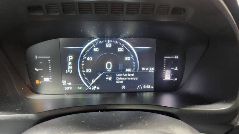 2018 Volvo XC90 T5 Momentum 7-Passenger