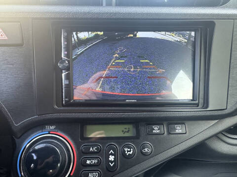 2014 Toyota Prius c Two