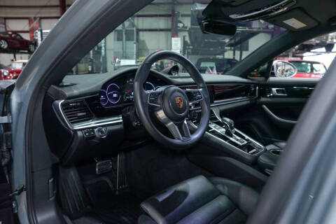 2018 Porsche Panamera 4S