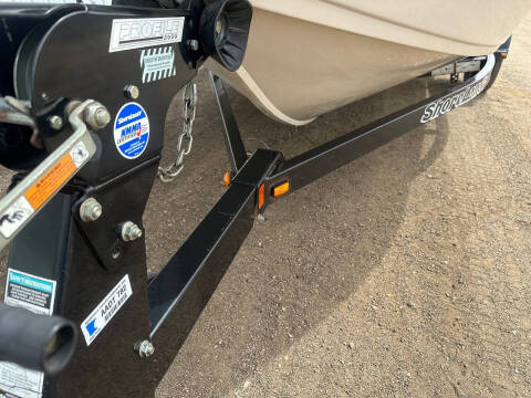 2002 Crestliner 1850 Fish Hawk