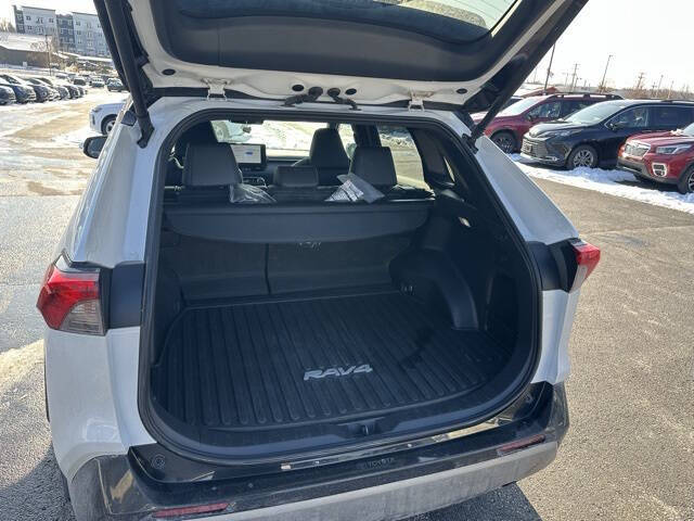 2025 Toyota RAV4 Hybrid XSE