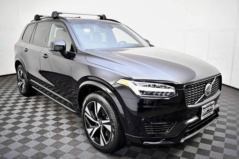 2022 Volvo XC90 Recharge T8 R-Design