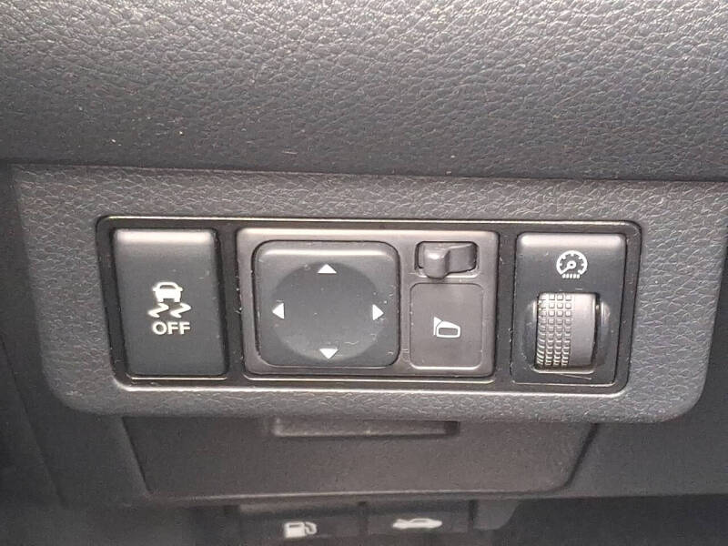 2012 Nissan Versa 1.8 S