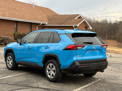 2021 Toyota RAV4 LE